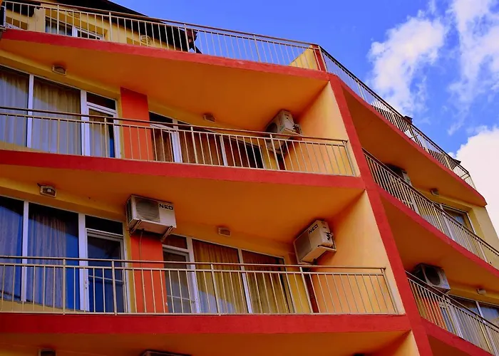 Ξενοδοχείο Ryor - Breakfast And Free Parking