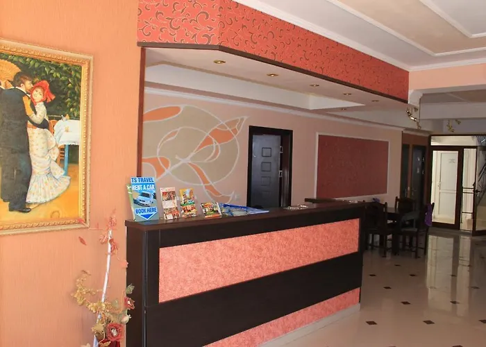 Отель Ryor - Breakfast And Free Parking