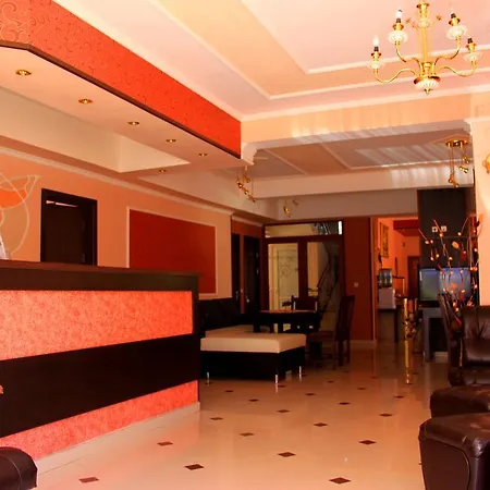 Hotel Ryor - Breakfast And Free Parking