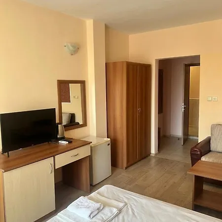 Ryor - Restaurant & Free Parking Hotel Slantschew brjag