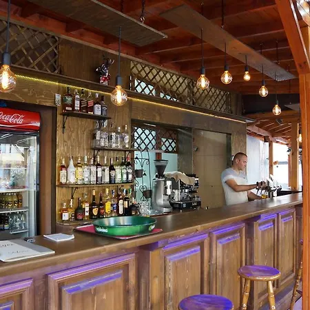 Hotel Ryor - Breakfast And Free Parking