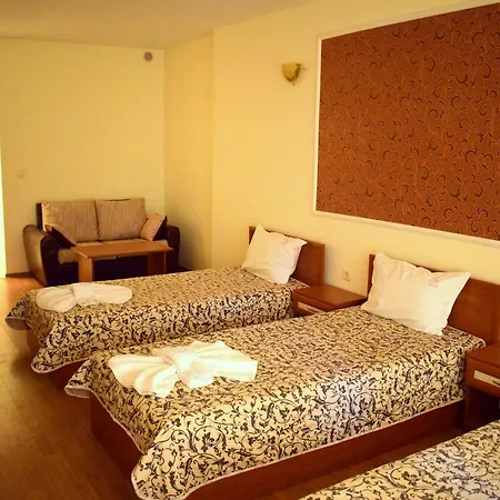 Ryor - Restaurant & Free Parking Hotel Slantschew brjag