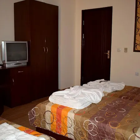 Ryor - Breakfast And Free Parking サニービーチ